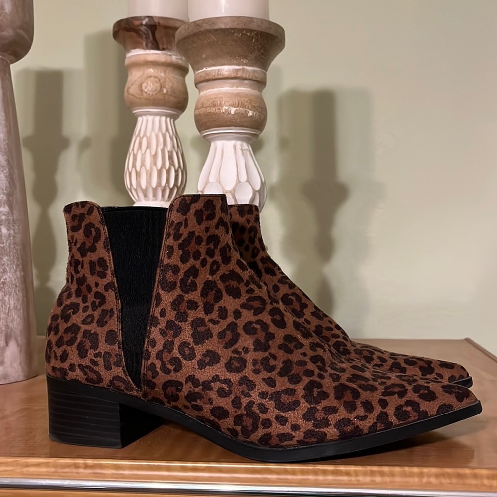 CHEETAH BOOTIES